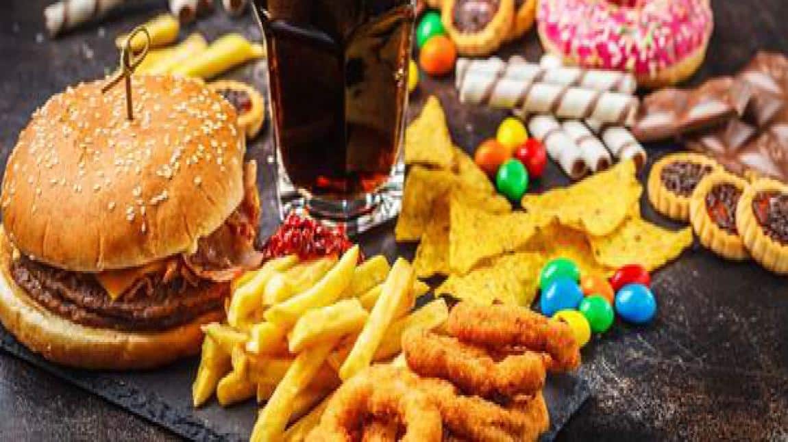 Okul Sağlığı: Tükettiğimiz Yiyecekler ve Fast Food